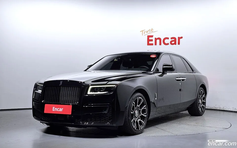 Rolls-Royce Ghost 6.7 V12 2023 — фото 1, купить с доставкой в Москву