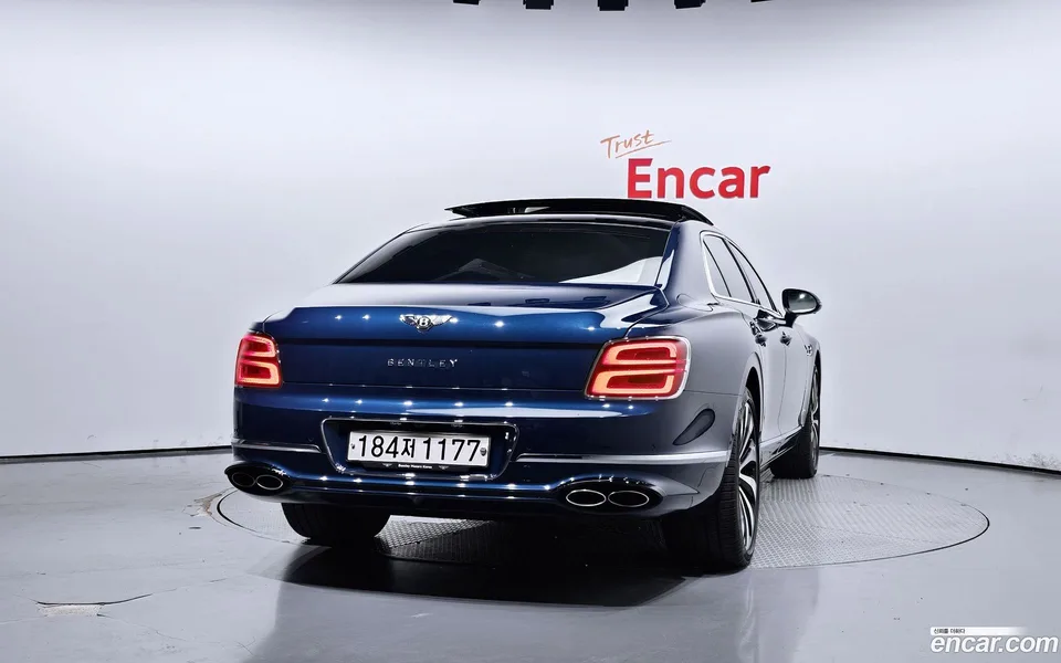 Bentley Flying Spur 4.0 2024 — миниатюра 4