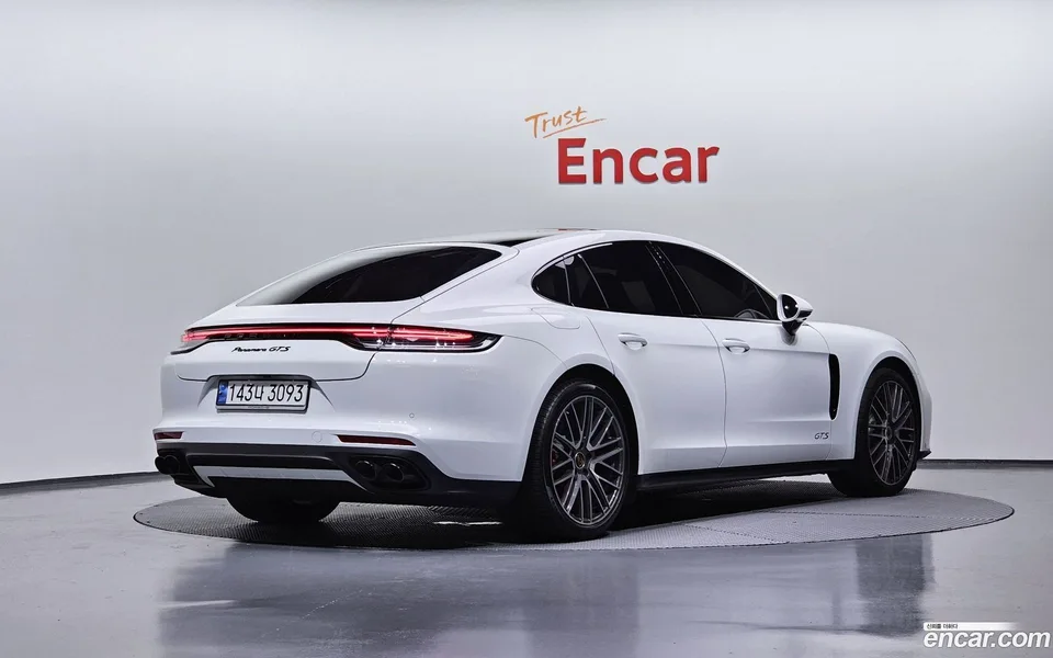 Porsche Panamera (971) 4.0 GTS 2022 — миниатюра 2