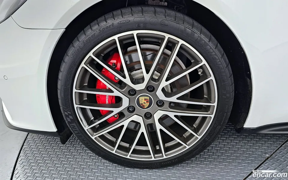 Porsche Panamera (971) 4.0 GTS 2022 — миниатюра 5
