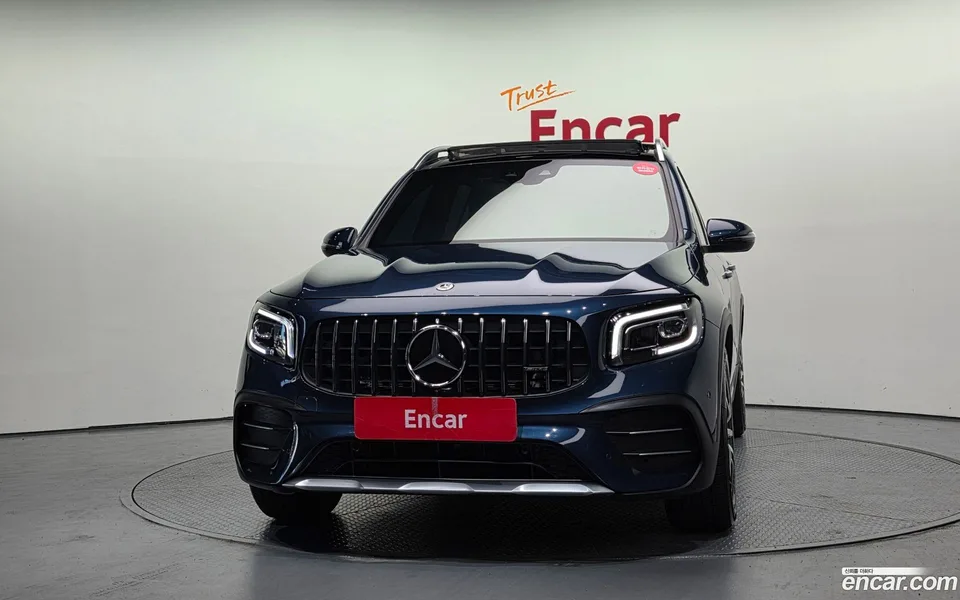 Mercedes-Benz GLB-Class AMG GLB35 4MATIC 2023 — миниатюра 3