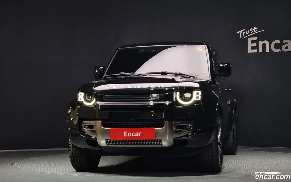 Land Rover Defender 110 P400 X 2024 — миниатюра 3