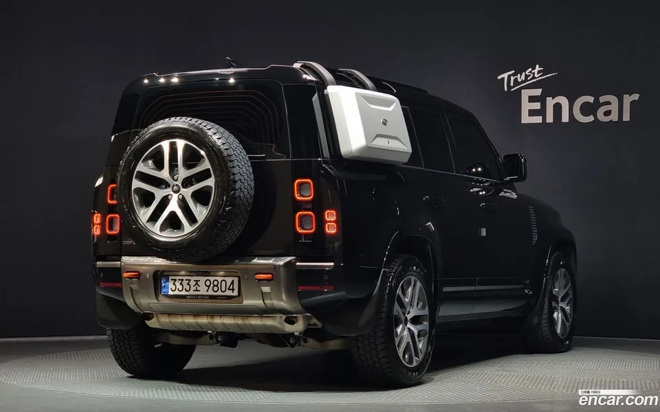 Land Rover Defender 110 P400 X 2024 — миниатюра 2