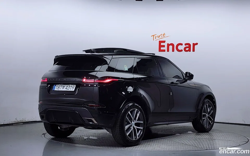 Land Rover Range Rover Evoque P250 SE 2024 — миниатюра 2