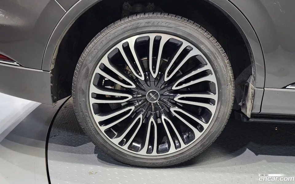 Lincoln Aviator 3.0 AWD 2022 — миниатюра 5