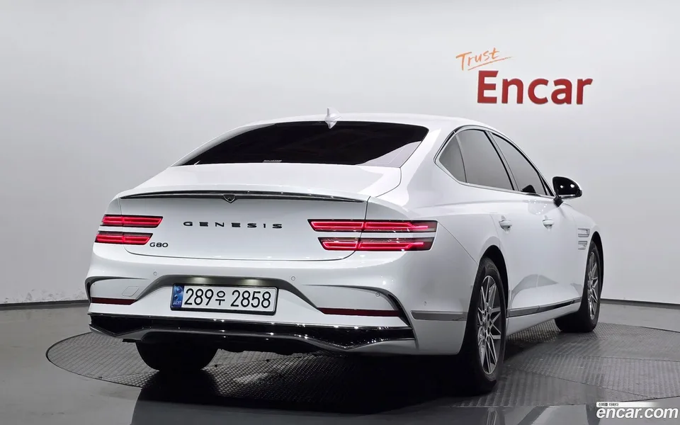 Genesis G80 2.5 2WD 2024 — миниатюра 2