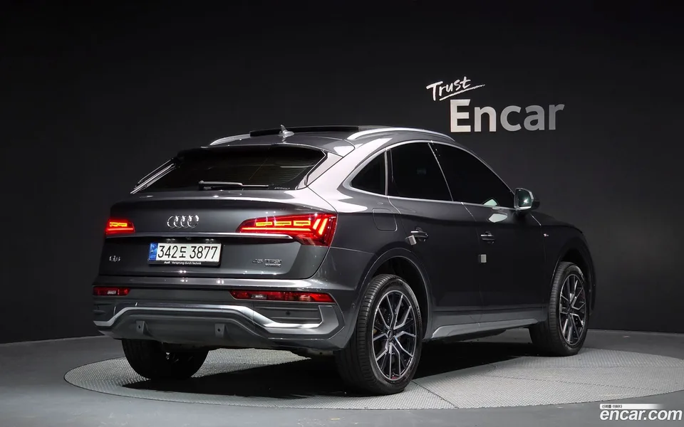 Audi Q5 45 TFSI 2023 — миниатюра 2