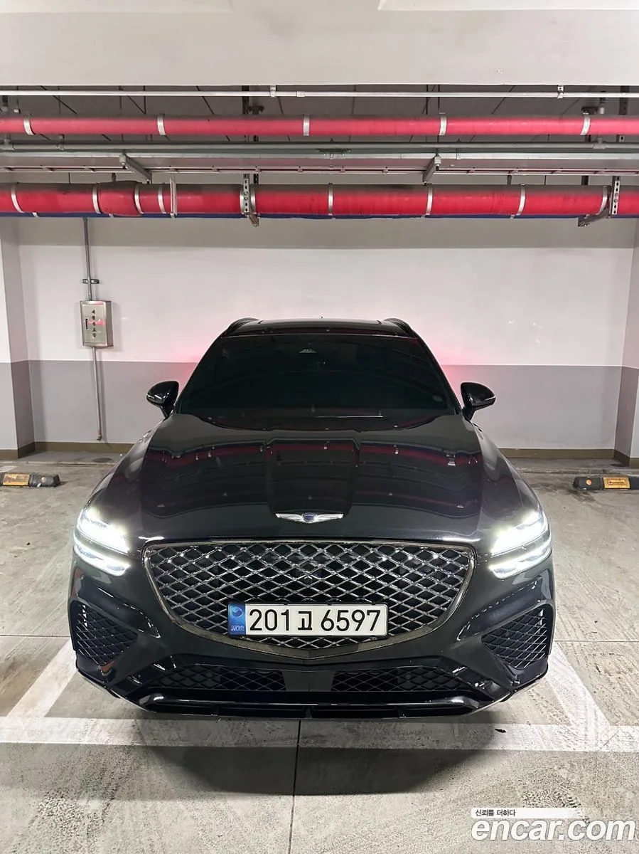 Genesis GV70 2.5T AWD 2023 — фото 1, купить с доставкой в Москву