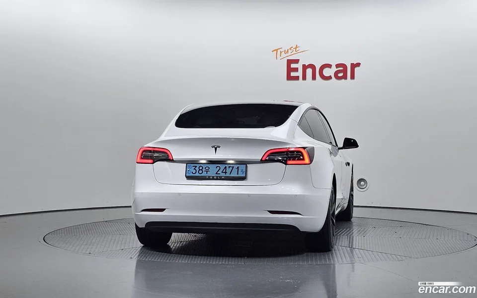 Tesla Model 3 RWD 2022 — миниатюра 4