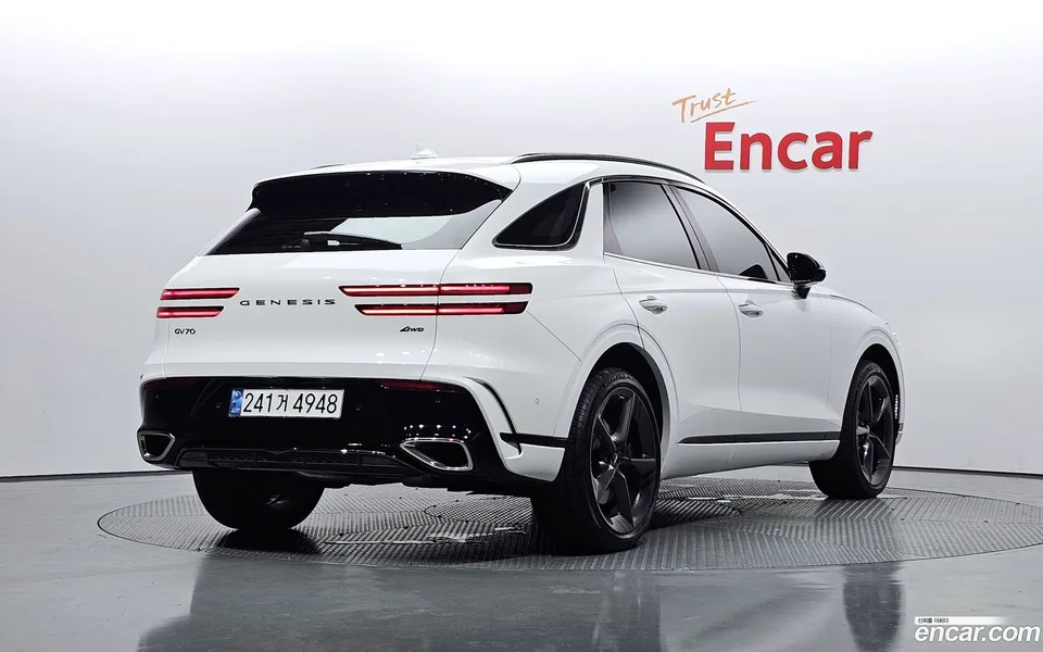 Genesis GV70 2.5T AWD 2024 — миниатюра 2