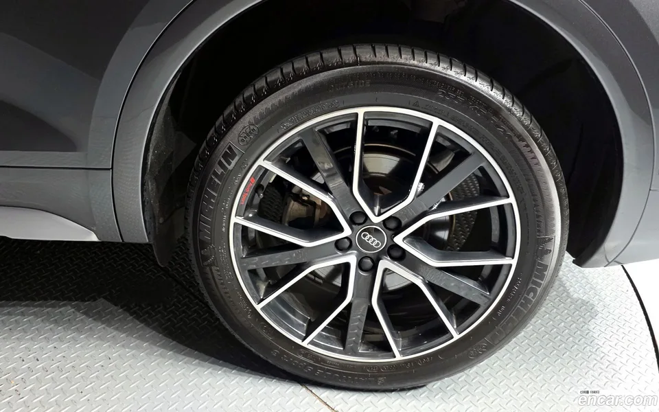 Audi Q5 45 TFSI 2023 — миниатюра 5