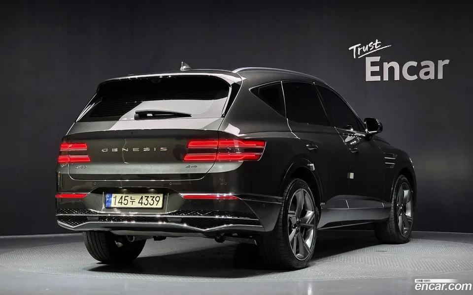 Genesis GV80 2.5T AWD 2023 — миниатюра 2