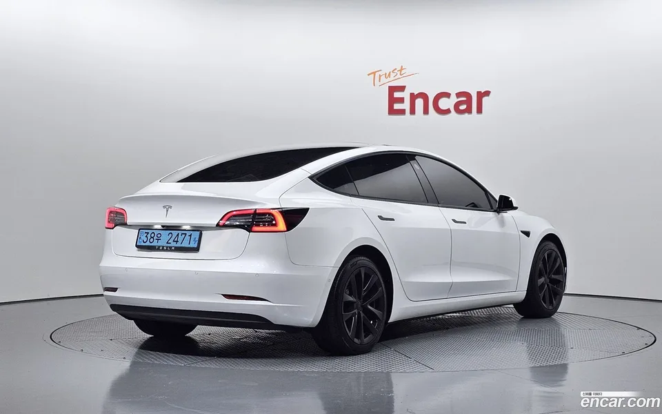Tesla Model 3 RWD 2022 — миниатюра 2