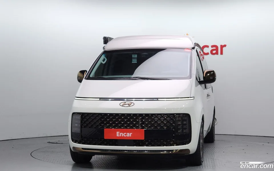 Hyundai Staria 2WD 2024 — миниатюра 3
