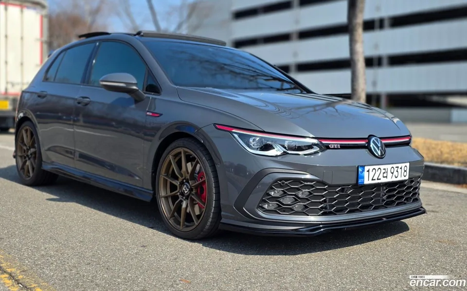 Volkswagen Golf 2.0 GTI 2023 — миниатюра 3