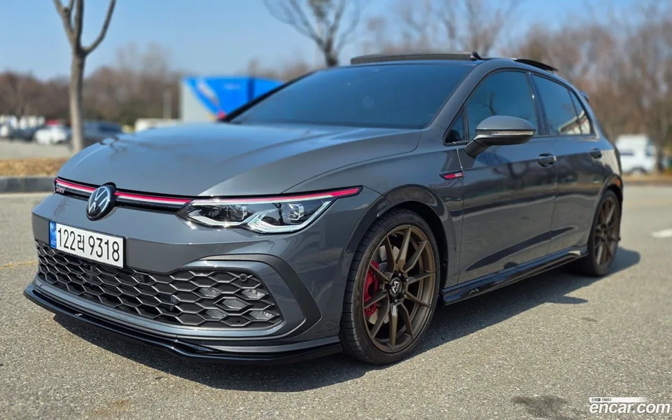 Volkswagen Golf 2.0 GTI 2023 — миниатюра 5