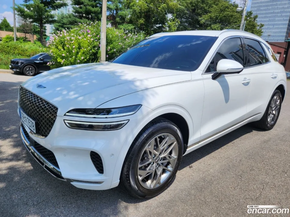 Genesis GV70 2.5T AWD 2024 — фото 1, купить с доставкой в Москву