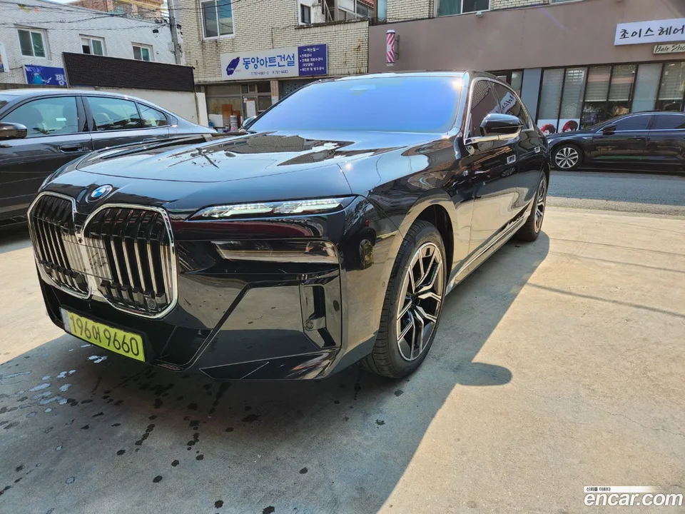 BMW 7 Series 740d xDrive M 2025 — миниатюра 2