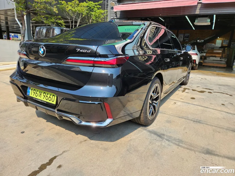BMW 7 Series 740d xDrive M 2025 — миниатюра 4