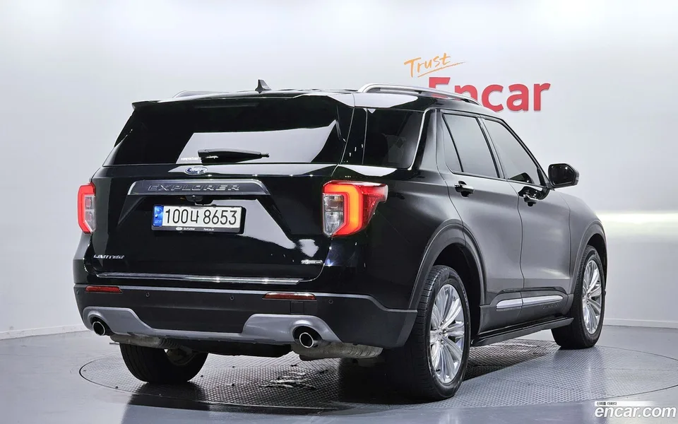 Ford Explorer 3.3 2022 — миниатюра 2