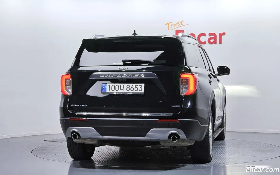 Ford Explorer 3.3 2022 — миниатюра 3