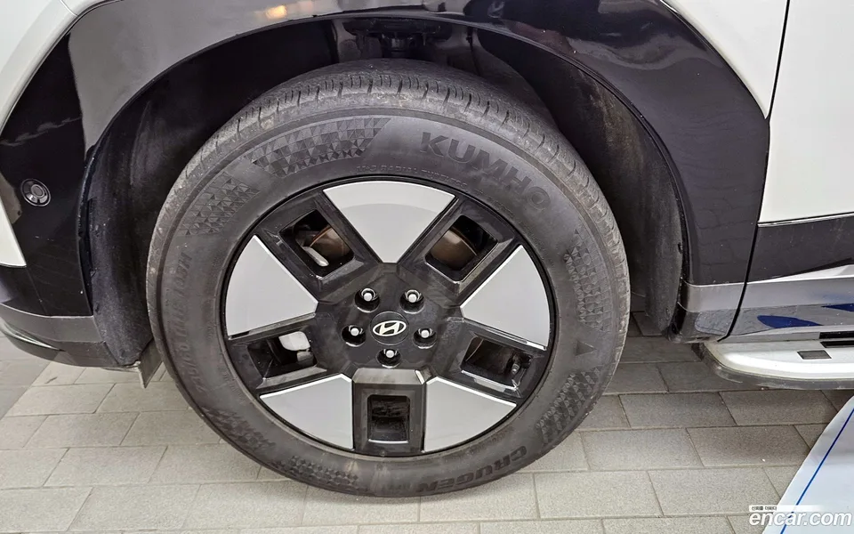 Hyundai SantaFe HEV 1.6 2WD 2023 — миниатюра 5