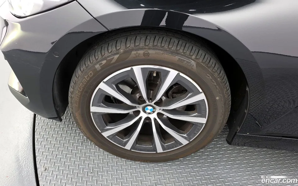 BMW 3 Series 320i 2024 — миниатюра 5