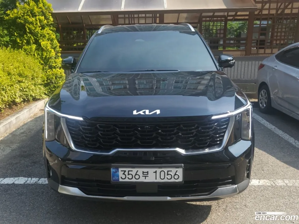 Kia Sorento HEV 1.6 2WD 2025 — фото 1, купить с доставкой в Москву