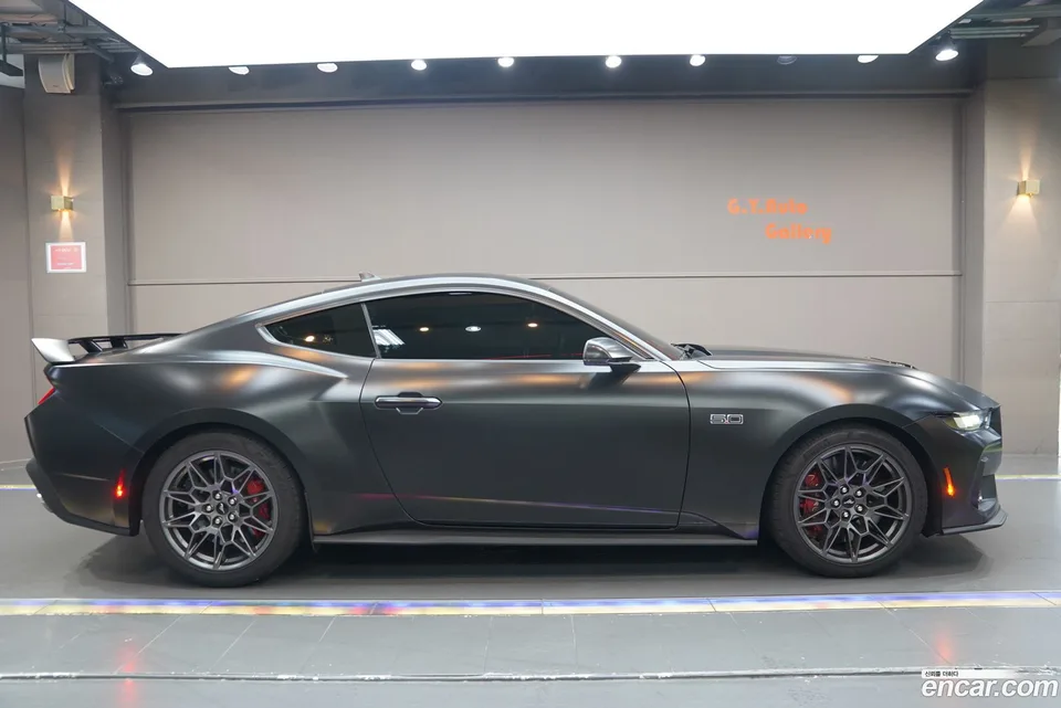 Ford Mustang 5.0 GT 2024 — миниатюра 4