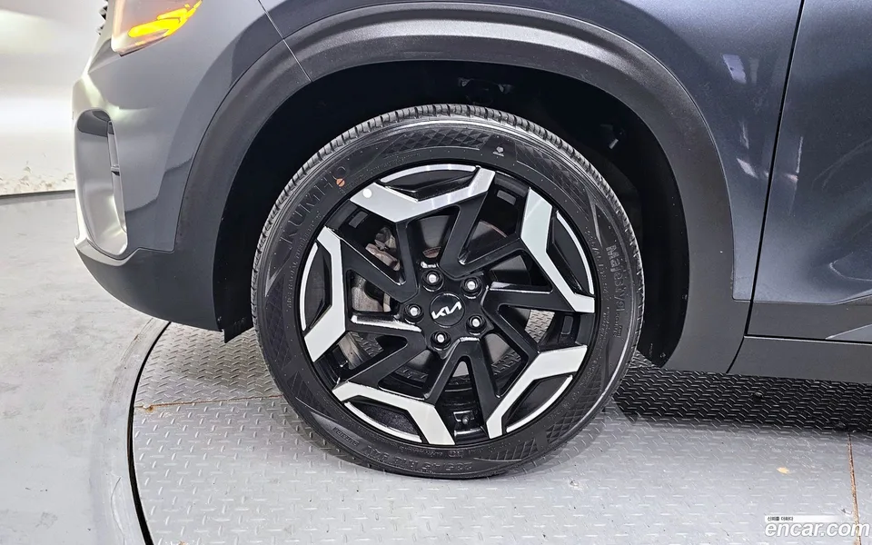Kia Seltos 1.6 4WD 2023 — миниатюра 5