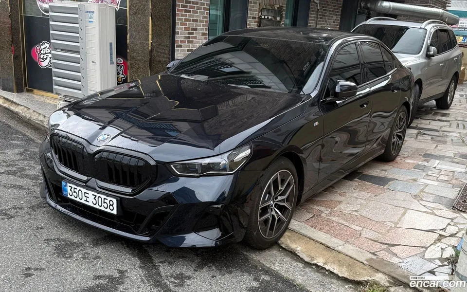BMW 5 Series 520i M 2025 — миниатюра 3