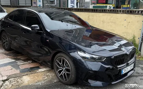 BMW 5 Series (G60) 2025 купить в Москве