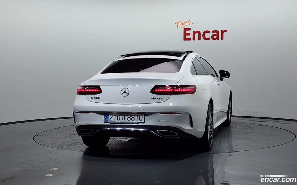 Mercedes-Benz E-Class E450 4MATIC 2023 — миниатюра 4