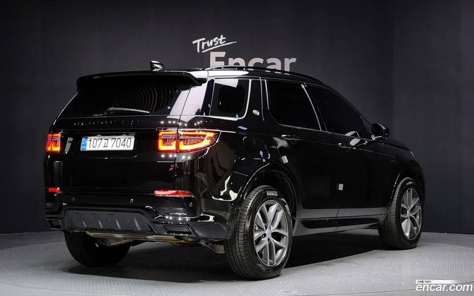 Land Rover Discovery Sport P250 SE 2024 — миниатюра 2