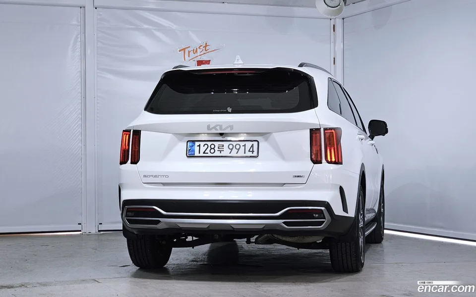 Kia Sorento HEV 1.6 2WD 2023 — миниатюра 4