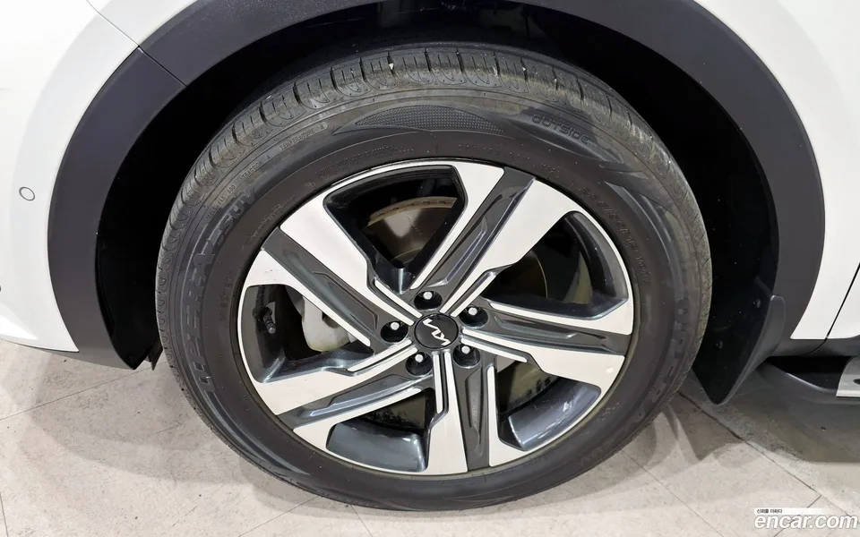 Kia Sorento HEV 1.6 2WD 2023 — миниатюра 5