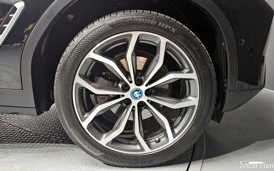 BMW X3 xDrive 30e 2023 — миниатюра 5