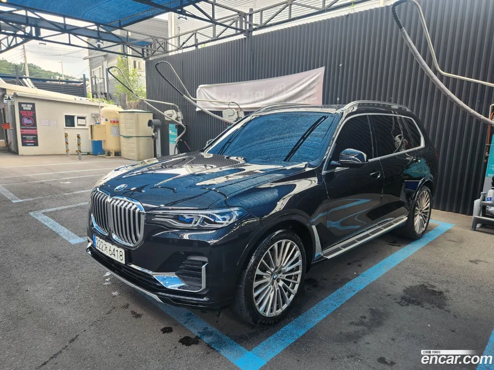 BMW X7 xDrive 40i 7 2022 — миниатюра 2