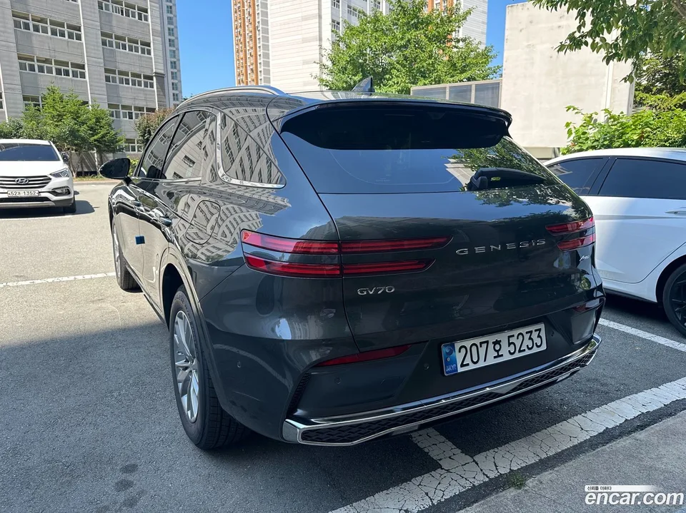 Genesis GV70 2.5T AWD 2025 — миниатюра 5