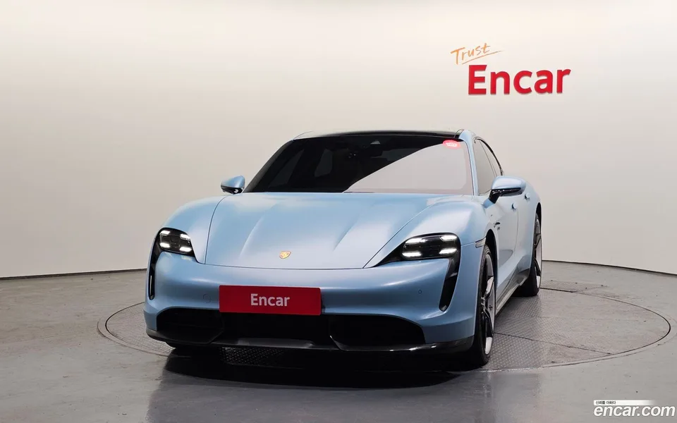 Porsche Taycan S 2023 — миниатюра 2