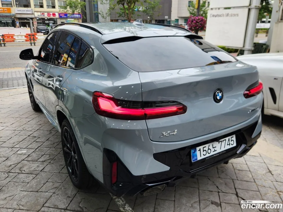 BMW X4 xDrive20i M 2025 — миниатюра 3