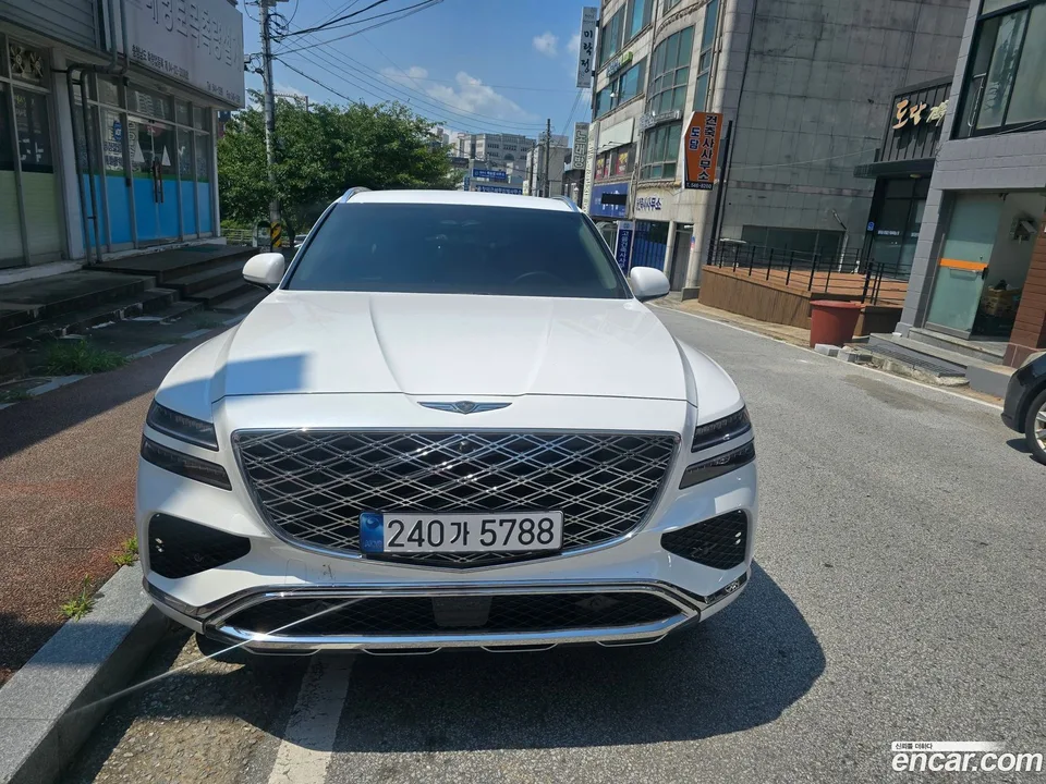 Genesis GV80 2.5T AWD 2024 — фото 1, купить с доставкой в Москву