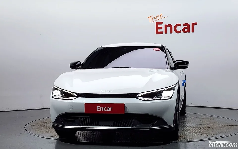Kia EV6 2022 — миниатюра 3