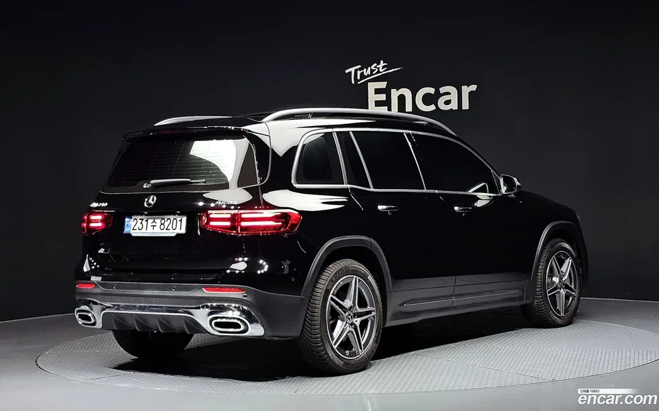 Mercedes-Benz GLB-Class GLB250 4MATIC 2024 — миниатюра 2