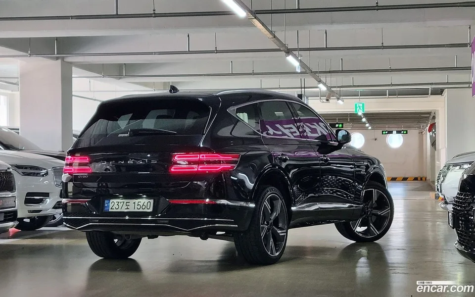 Genesis GV80 2.5T 2WD 2024 — миниатюра 2