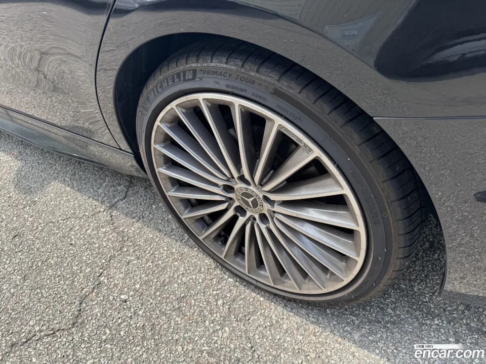 Mercedes-Benz C-Class C300 4MATIC AMG Line 2023 — миниатюра 5