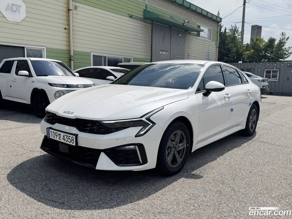 Kia K5 2.0 LPi() 2025 — фото 1, купить с доставкой в Москву