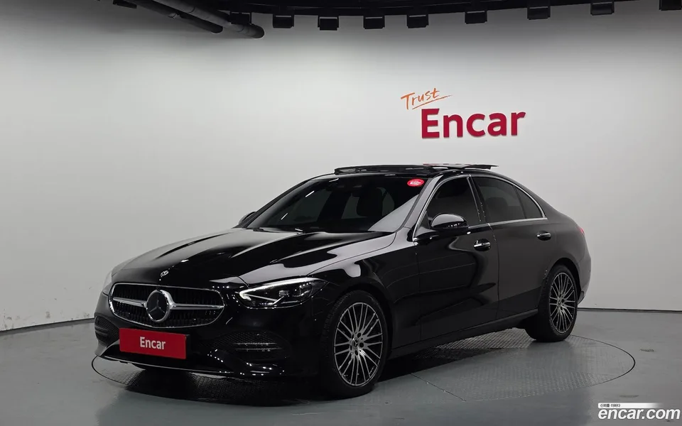 Mercedes-Benz C-Class C300 4MATIC 2024 — фото 1, купить с доставкой в Москву