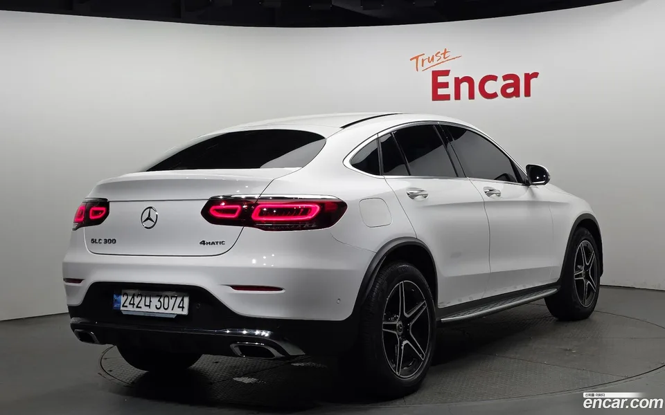 Mercedes-Benz GLC-Class GLC300 4MATIC 2023 — миниатюра 2