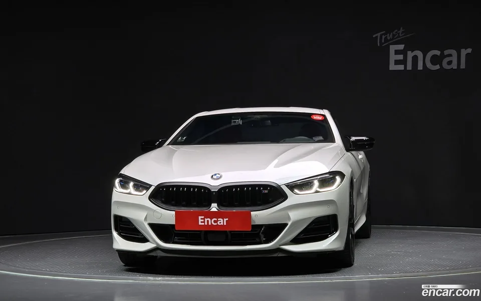 BMW 8 Series M850i xDrive 2025 — миниатюра 3